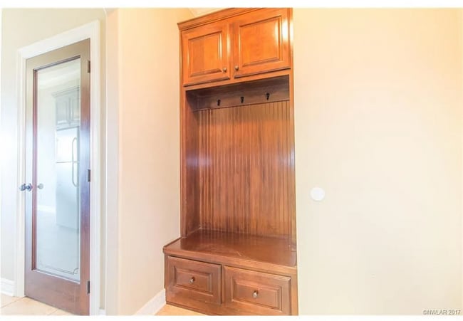 Building Photo - 306 Camelback Dr