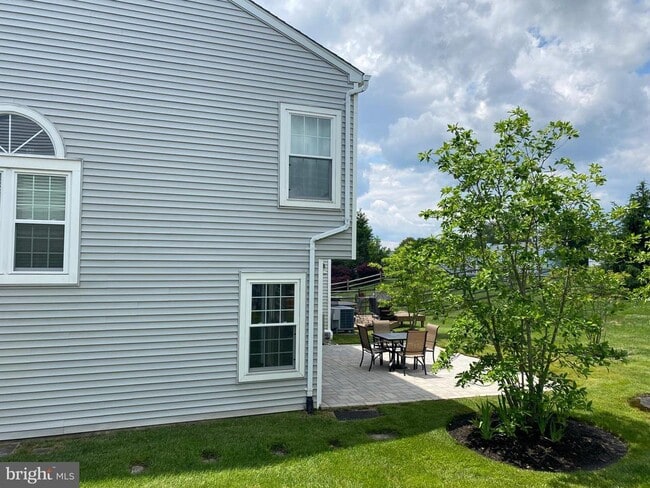 Building Photo - 32 Skyview Way