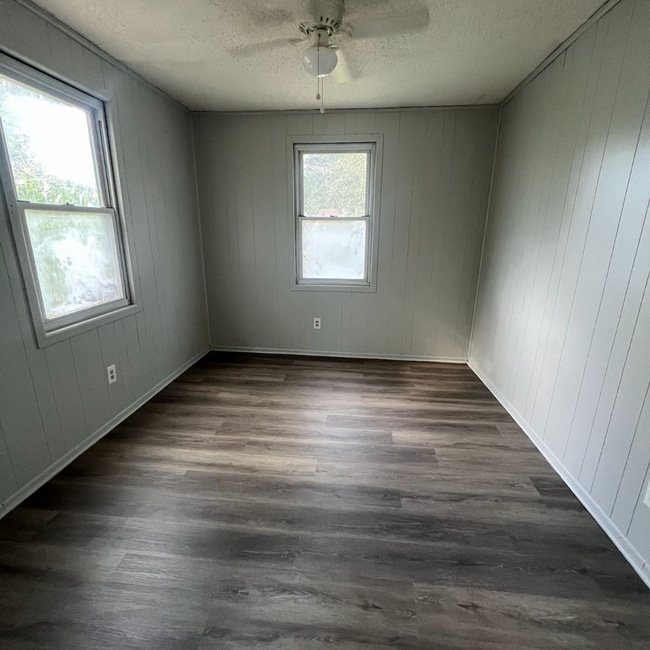 Building Photo - 1916 Dabney Dr