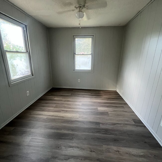 Foto del edificio - 1916 Dabney Dr