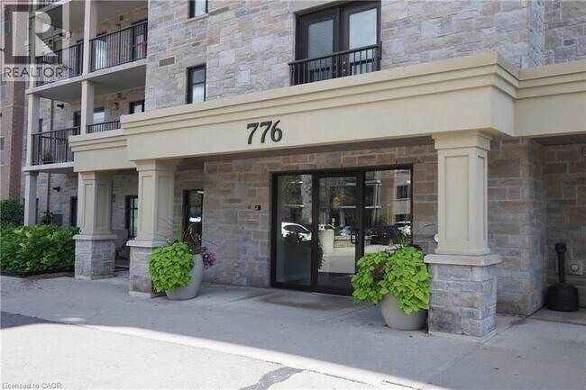 Building Photo - 776 Laurelwood Dr