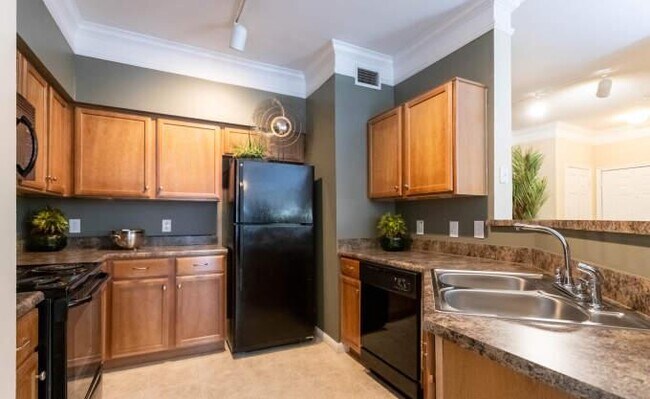 Building Photo - 3 bedroom in Houston TX 77089