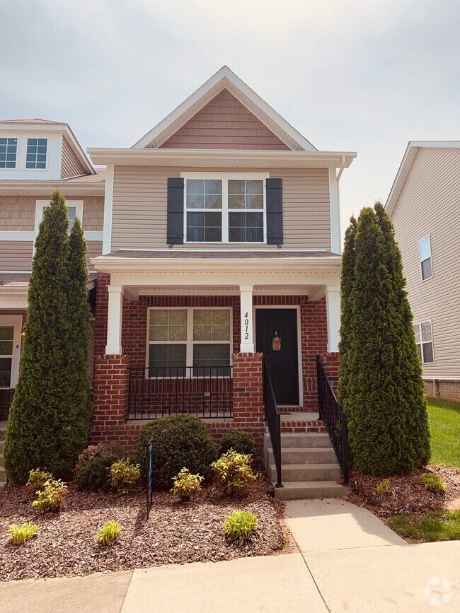 Villages Of Riverwood Apartments for Rent with a Yard Hermitage, TN