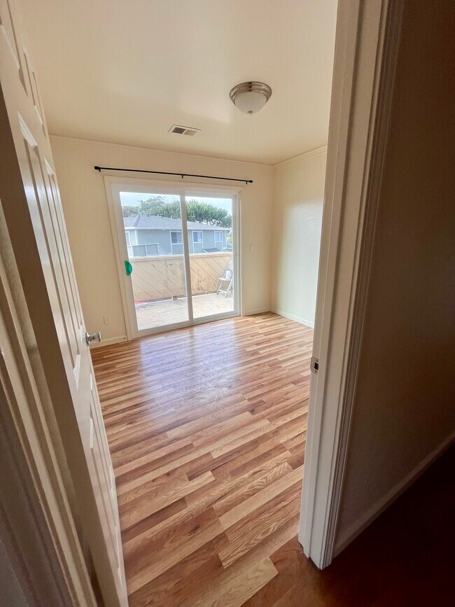 Foto del edificio - 1829 Cherokee Dr