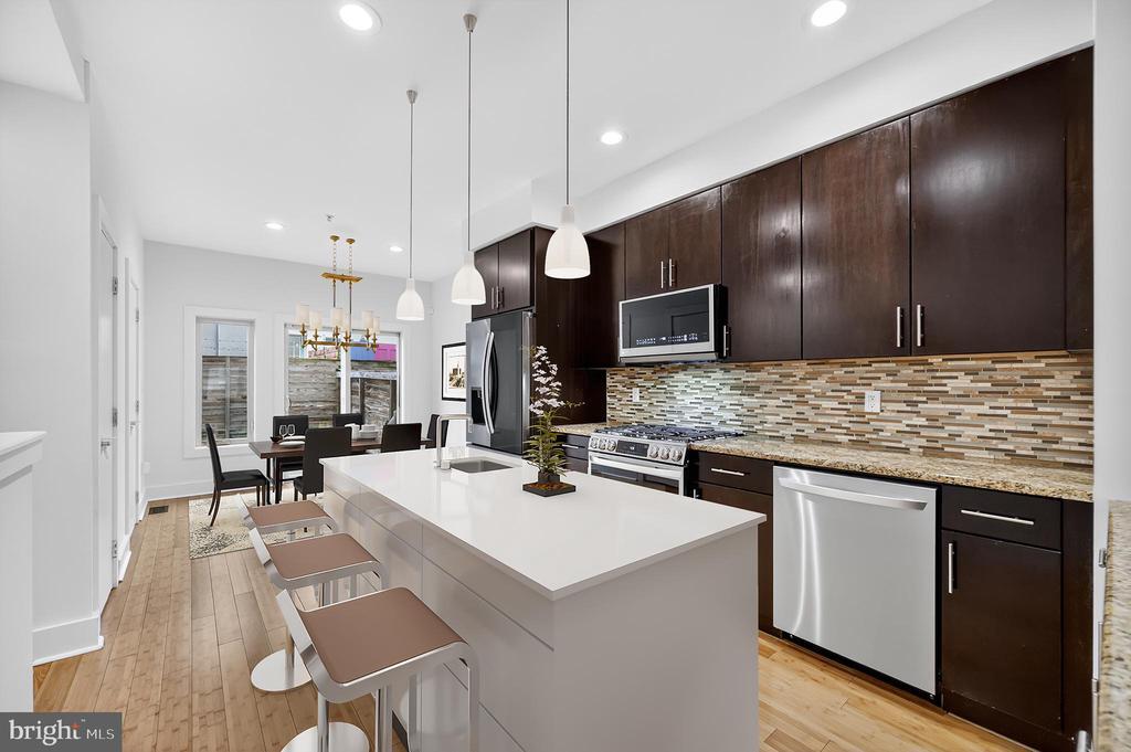 Foto principal - 2028 Trenton Ave