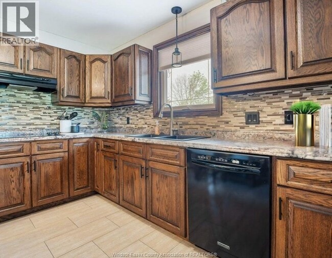 Building Photo - 1115 Morton Dr