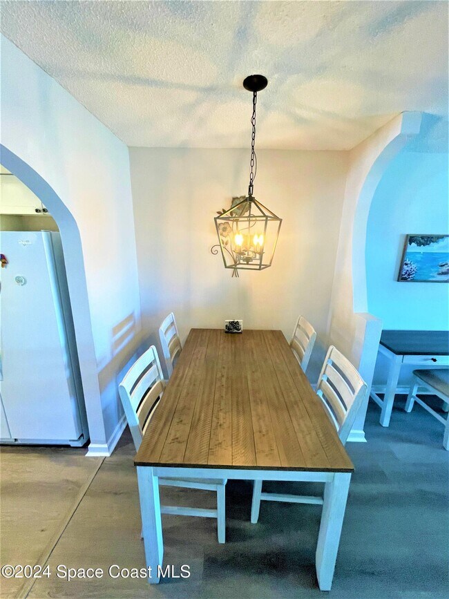 Foto del edificio - 5807 N Atlantic Ave