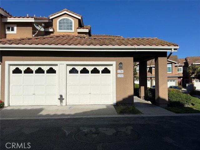 Building Photo - 170 Matisse Cir