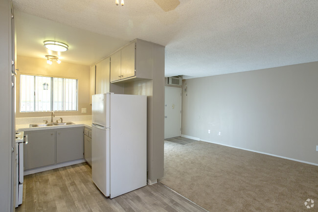 1HAB, 1BA - 640 ft² - Terre at Bostonia