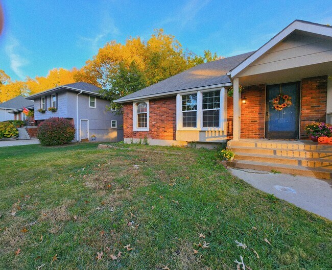 Casa frontal - 7325 N Brooklyn Ave