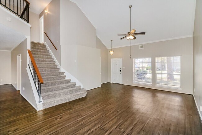 Foto del edificio - 6018 Fern Hollow Ct