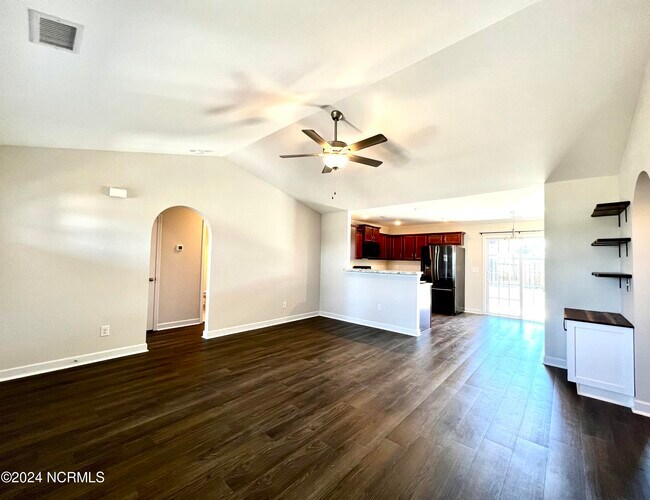 Building Photo - 4019 Ironstone Ct