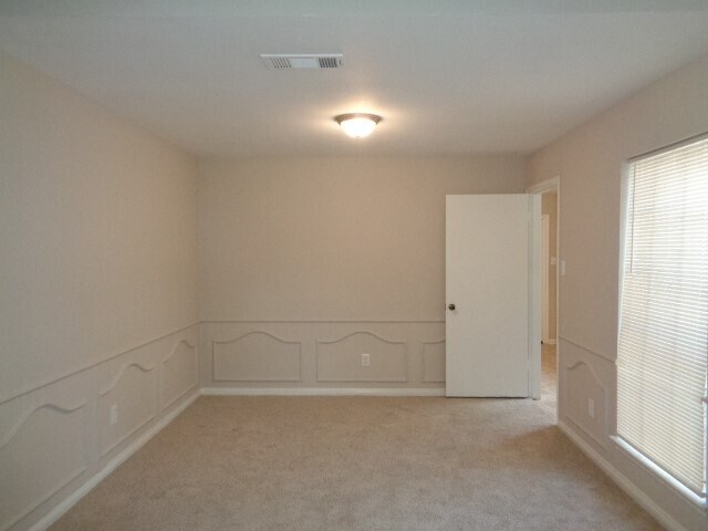 Foto del edificio - 12607 Big Stone Dr