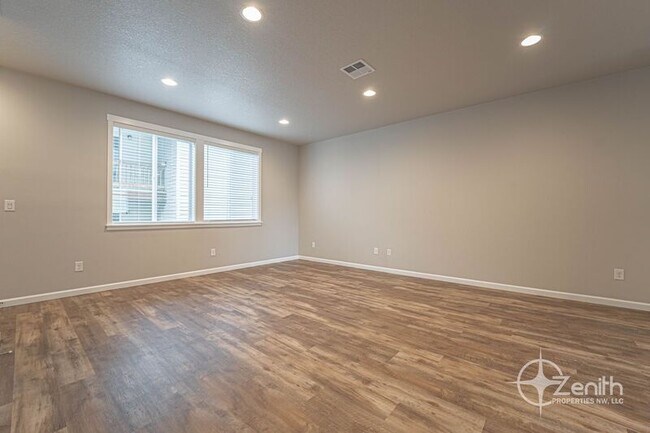 Foto del edificio - 14435 NE 22nd Ave