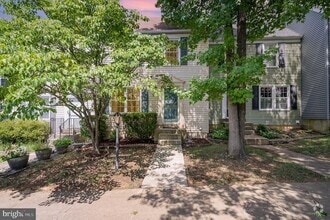Building Photo - 6580 Lochleigh Ct