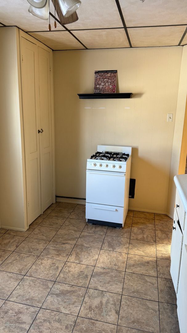 Building Photo - 18 Packard Ave