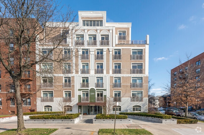 Building Photo - The Bristol Condos