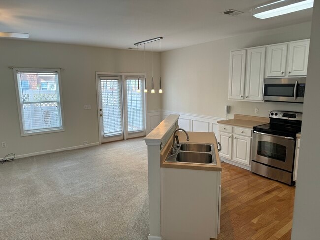Dining Area - 1833 Willow Branch Ln Townhome