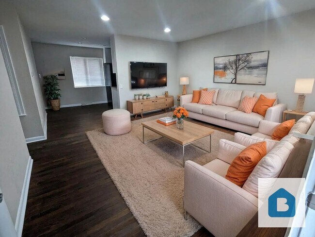 Foto del edificio - 8560 Cedar Ln