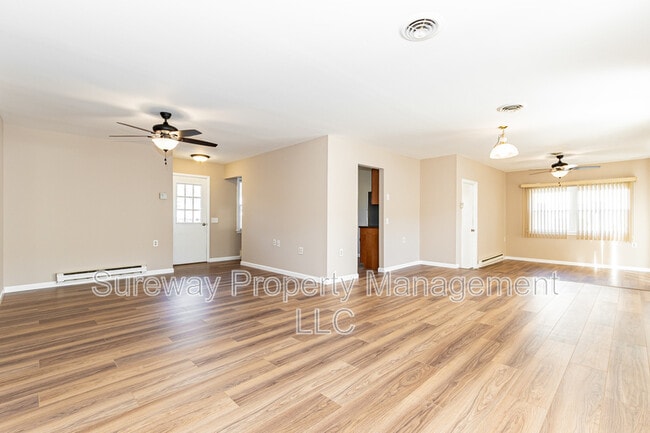 Building Photo - 49 Westport Dr