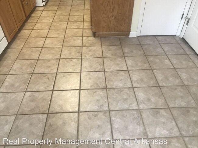 Foto del edificio - 4 br, 2 bath House - 323 Auburn Dr.