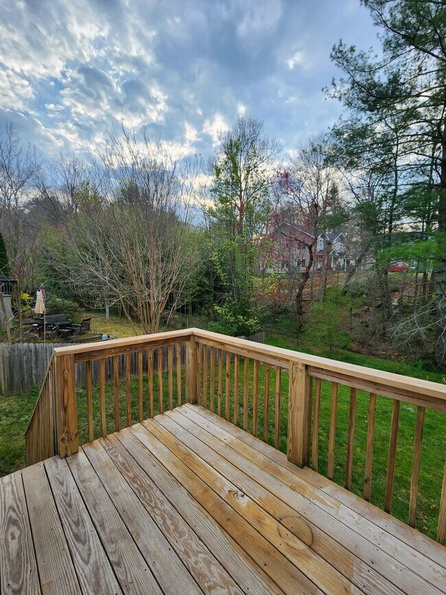 Foto del edificio - 112 Woodcreek Cir
