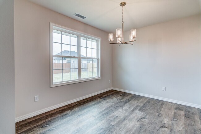 Foto del edificio - Beautiful, brand-new, 3-bedroom, 2-bath home in Nixa with a 3-car garage.
