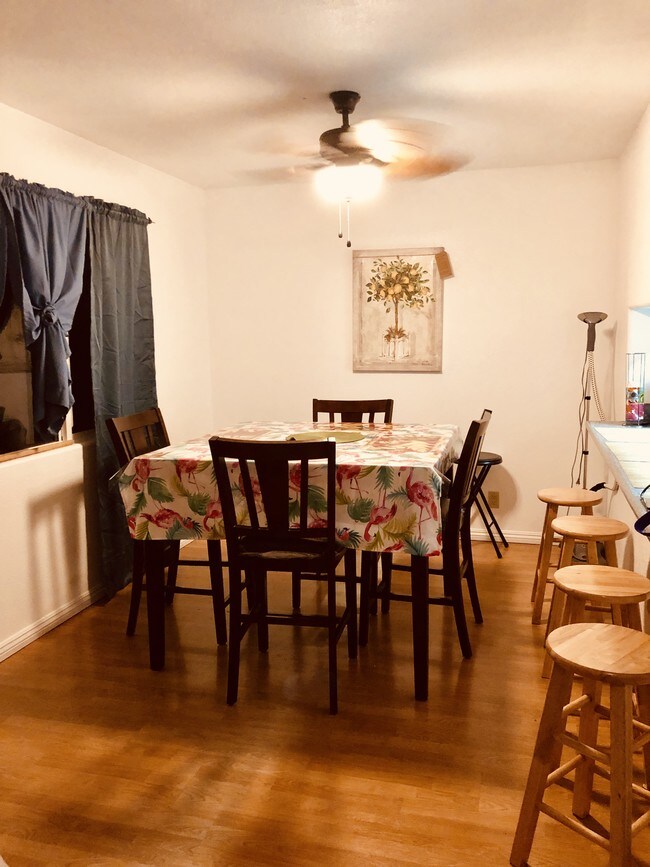 Comedor - 92-758 Paakai St