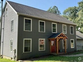 Building Photo - 41 Branch Hill Rd