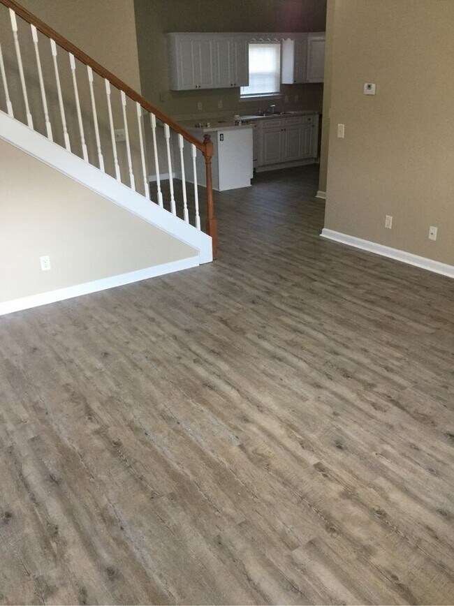 Building Photo - 106 Cypress Point Dr
