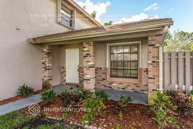 Foto del edificio - 631 Mulberry Ln
