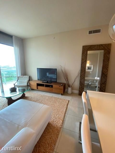 Foto del edificio - 2 br, 2 bath Condo - 2525 SW 3rd Ave Apt 1208