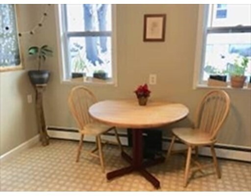 Building Photo - 14 Fairview Ave