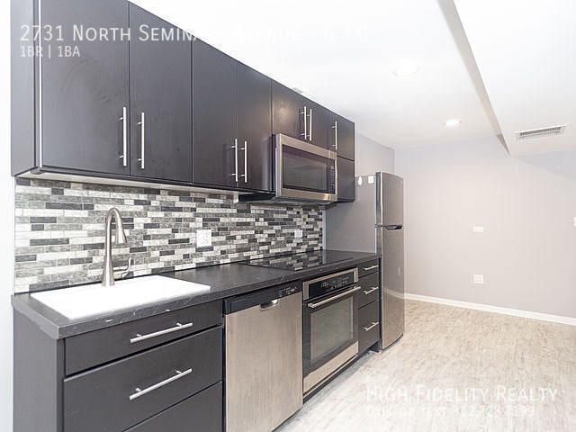 Photo - 2731 N Seminary Ave Apartment