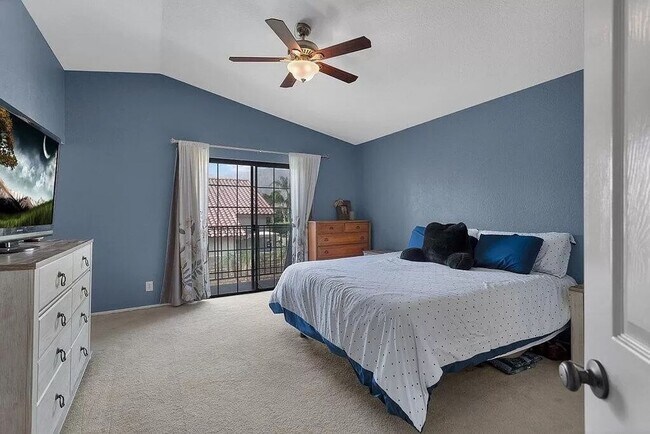 Building Photo - 3br 21/2bth