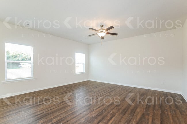 Foto del edificio - 3505 Bridgewood Dr