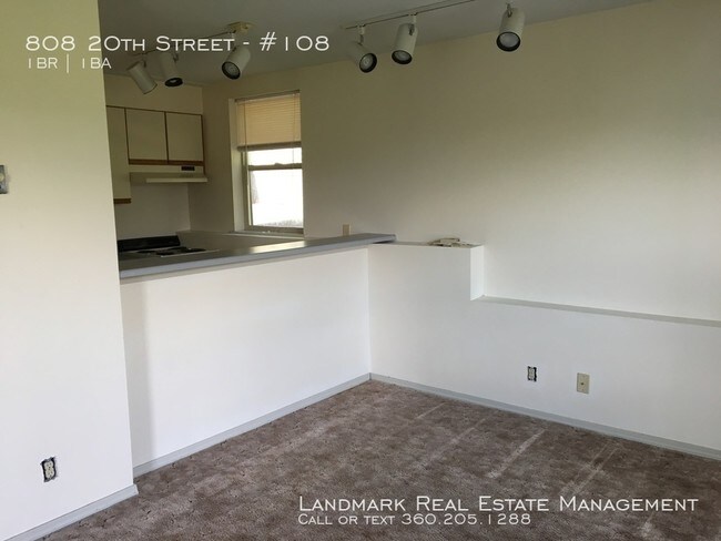 Building Photo - 808 20th St