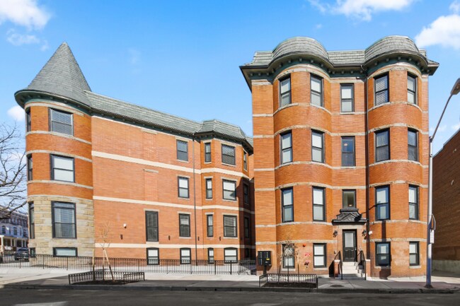 Foto del edificio - 2201 Brookfield Ave