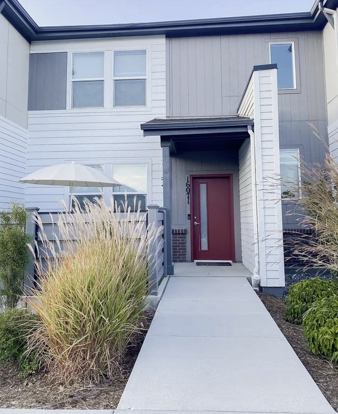 Front Entry way - 16071 Bolling Dr