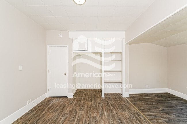 Building Photo - 5504 Iceland Ave