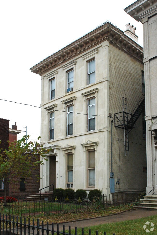 1019 S 3rd St - Dimitrov Apartments