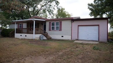 Building Photo - 1504 Citation Cir