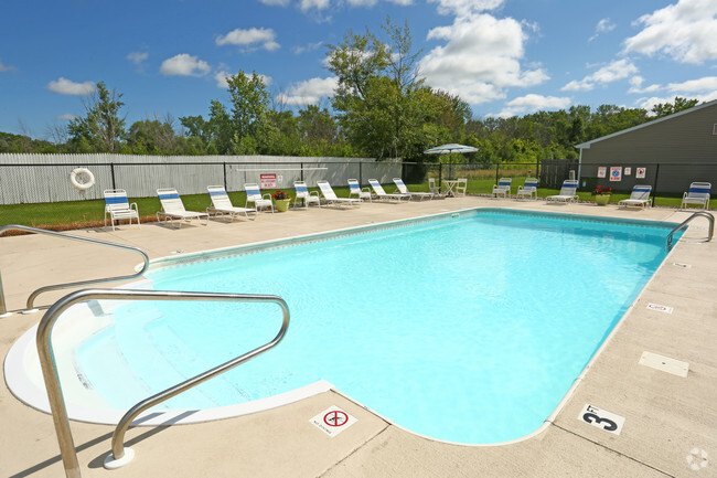 Swimming Pool - Eagle Ridge Villas