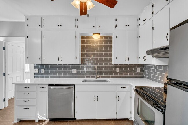 Foto del edificio - 811 N Lindell Ave