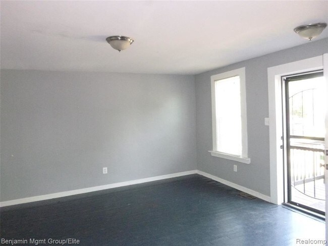 Foto del edificio - 614 E Euclid St