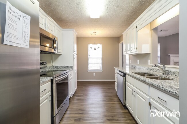 Building Photo - 145 Mountain Ridge