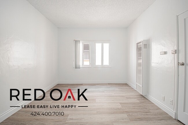 Foto del edificio - 350 E Cypress Ave