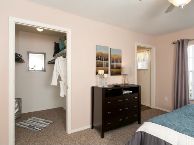 Brooke Commons Apartments Orlando Fl Walk In Closet Brooke Commons