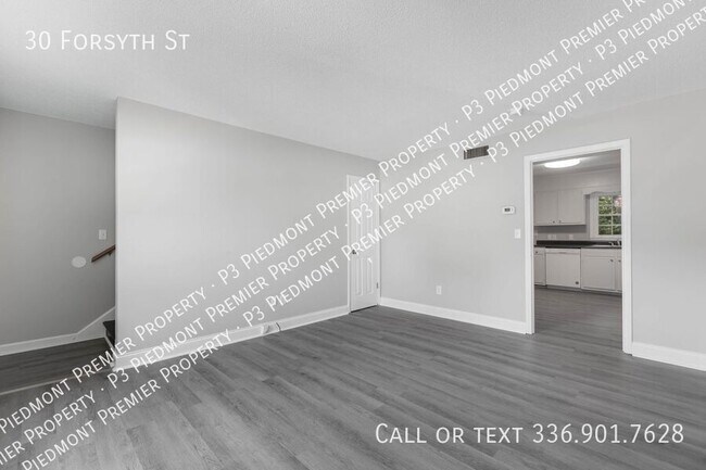 Foto del edificio - 30 Forsyth St