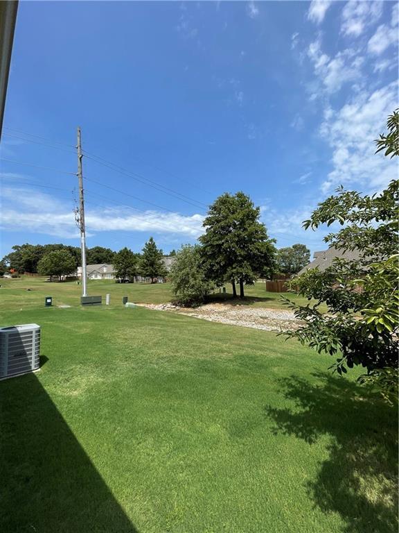 Building Photo - 4180 Meadow View Dr